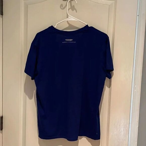 Armani exchange v neck womens tee. Size L - Picture 3 of 4